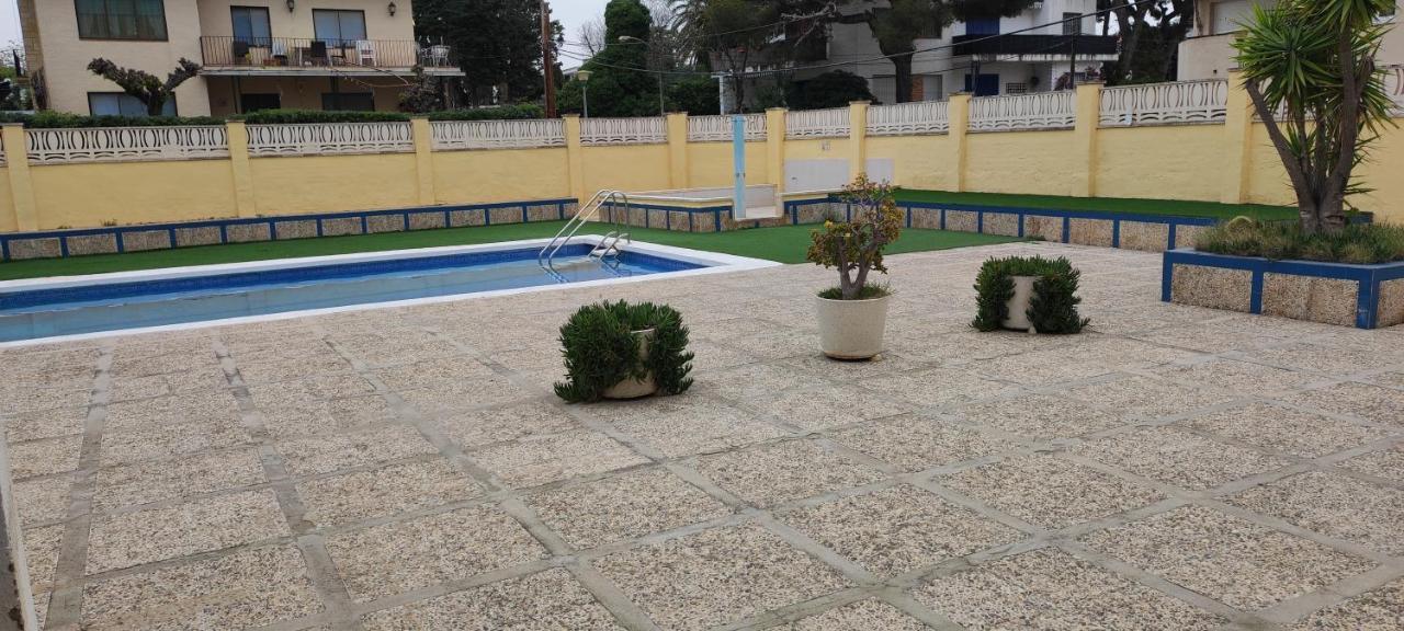 Acogedor Estudio En La Playa, Con Vistas Al Mar, Y Piscina Comunitaria Sant Salvador Exteriér fotografie